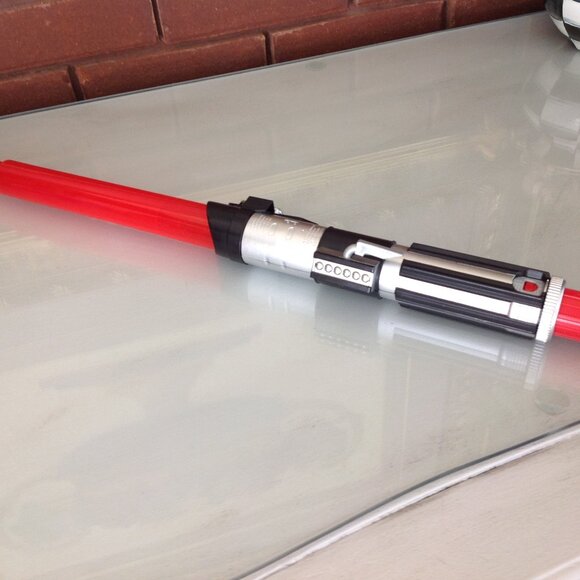 Star Wars A New Hope Blade Builders Darth Vader Electronic Lightsaber - Picture 1 of 5